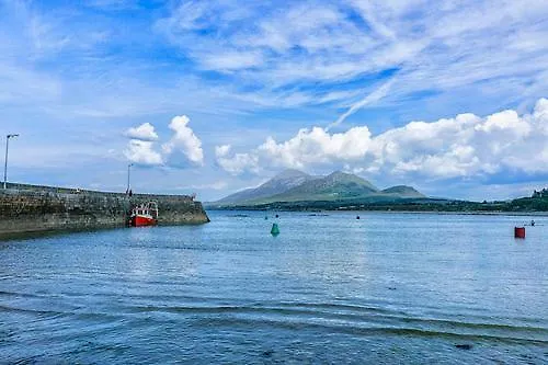 Holiday home The Hillside
